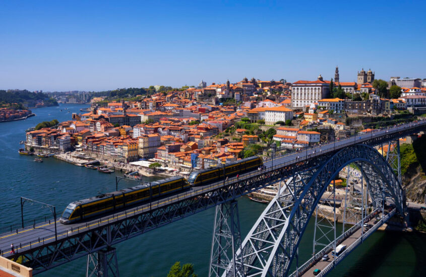 Portugal exige seguro viagem? Descubra a resposta e conheça atrativos do país